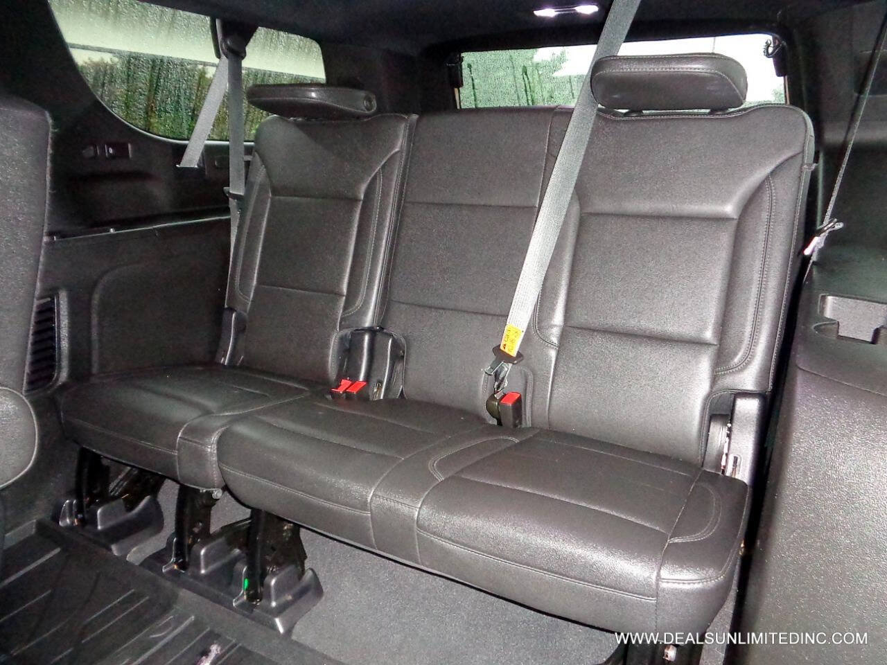 Used 2022 Chevrolet Suburban LT w/ LT Signature Plus Package AWD/4WD image 22