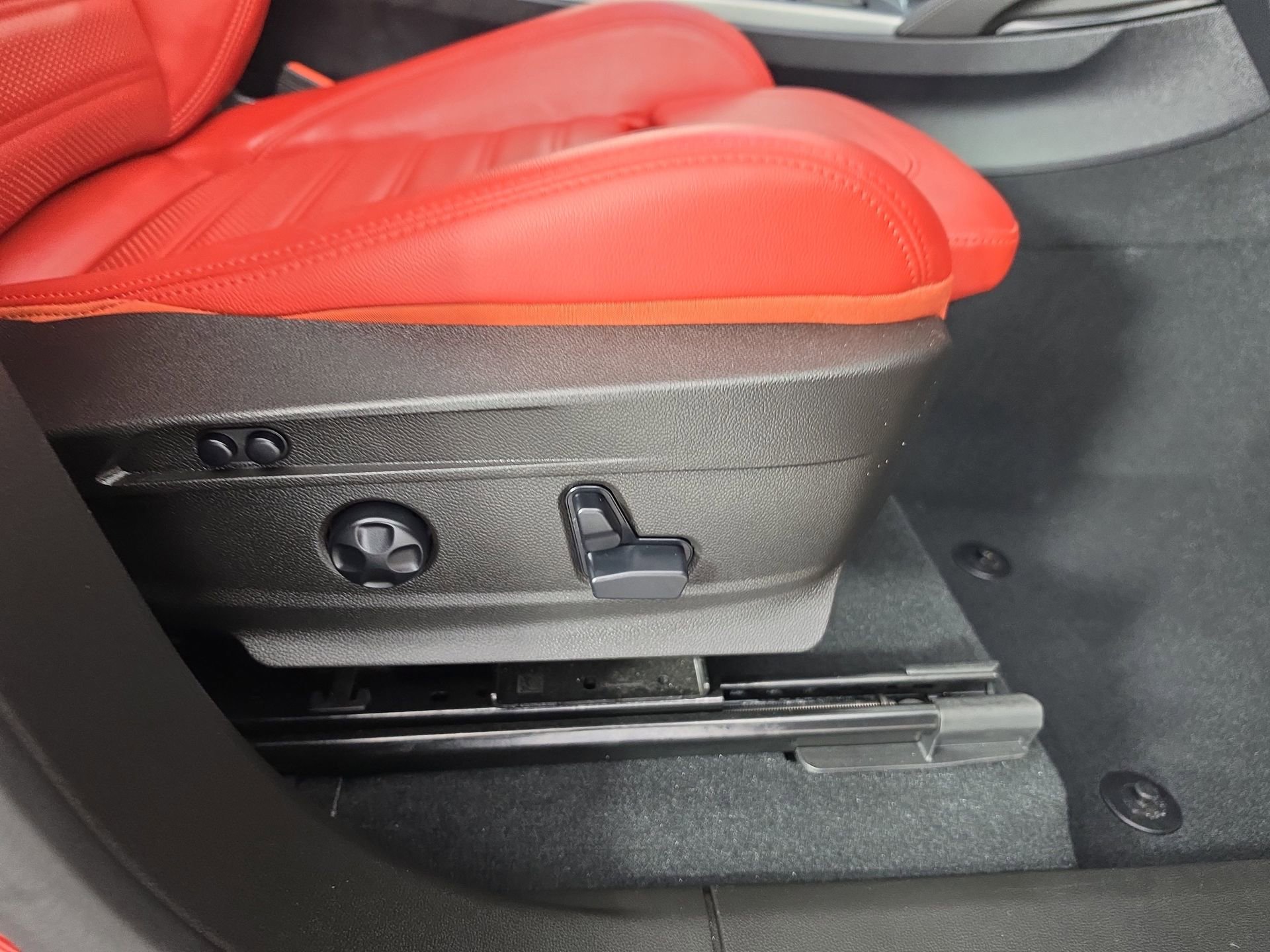 Used 2024 Alfa Romeo Stelvio Veloce AWD/4WD image 46