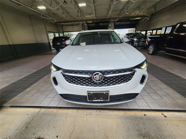 Used 2022 Buick Envision Avenir w/ Safety Package FWD image 2