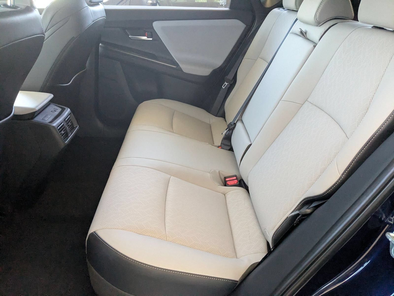 New 2026 Subaru Solterra AWD/4WD image 7