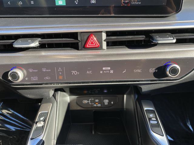 New 2026 Kia Sorento S image 19