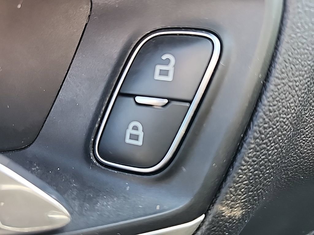 Used 2021 Ford Escape SEL image 24