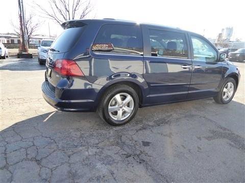 Used 2014 Volkswagen Routan SEL Premium image 6
