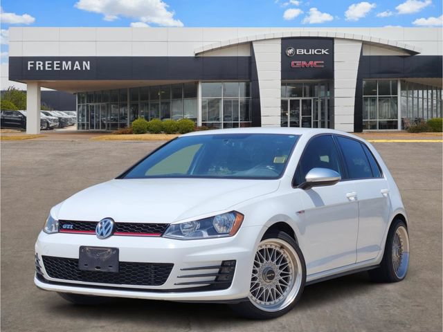 Used 2017 Volkswagen Golf 4-Door FWD image 1