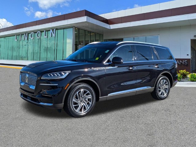 Used 2024 Lincoln Aviator AWD image 8