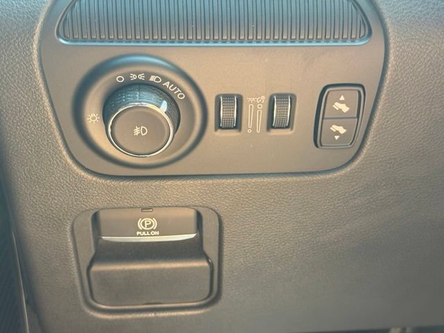 Certified 2022 Jeep Wagoneer Series II AWD/4WD image 37