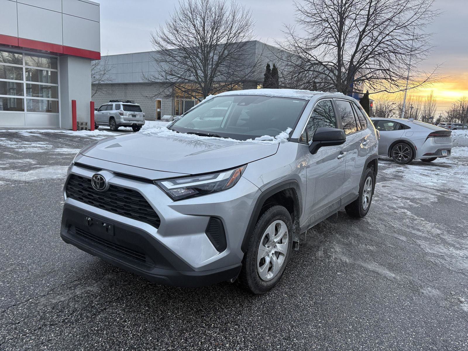 Used 2025 Toyota RAV4 LE image 3