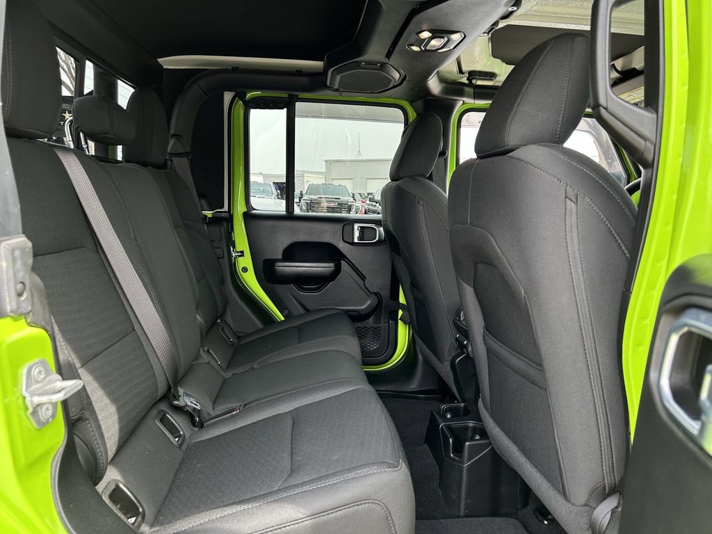 Certified 2021 Jeep Gladiator Willys image 33