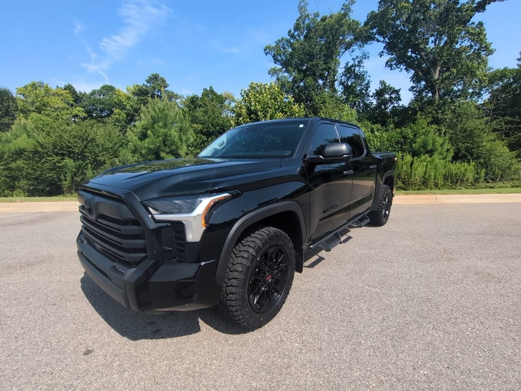 Used 2024 Toyota Tundra SR5 AWD/4WD image 3