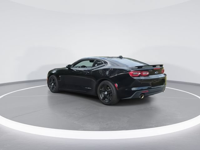Used 2023 Chevrolet Camaro LT RWD image 6