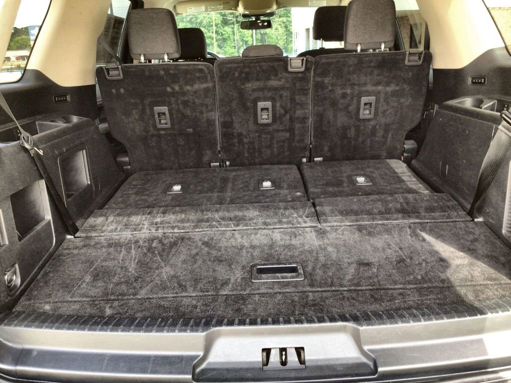 Used 2024 Ford Expedition XLT image 27