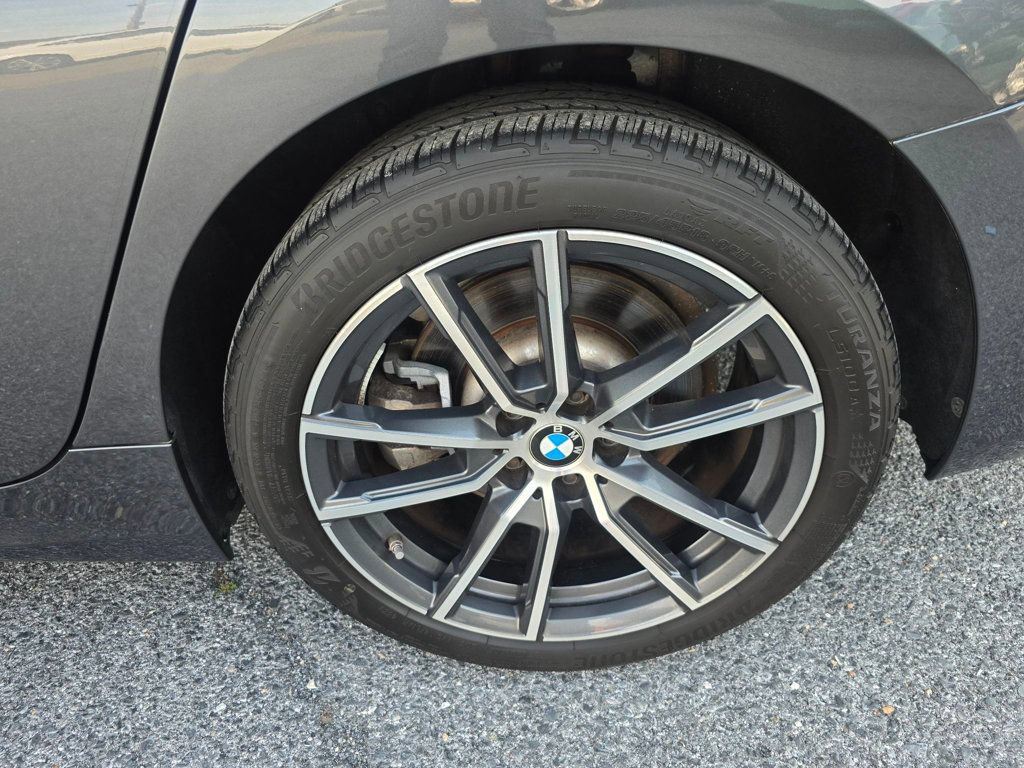 Used 2021 BMW 330i Sedan w/ Convenience Package RWD image 30