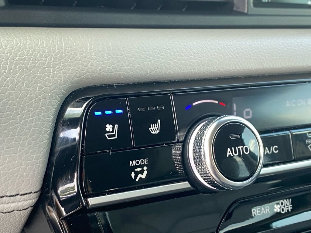 Used 2024 Honda Pilot Elite image 19