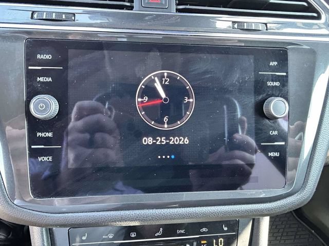 Used 2023 Volkswagen Tiguan SE FWD image 13
