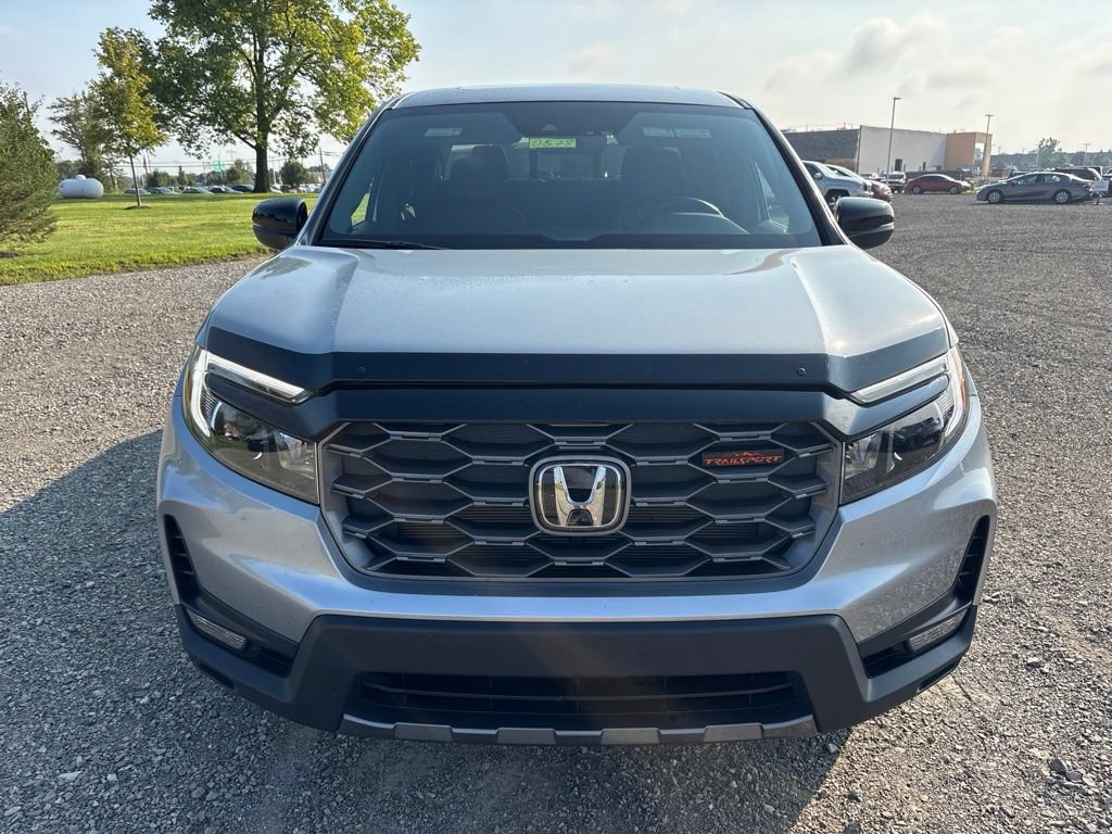 Used 2025 Honda Ridgeline TrailSport image 2