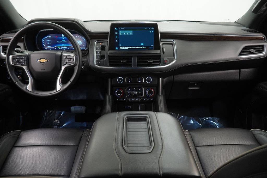 Used 2024 Chevrolet Suburban Premier image 27