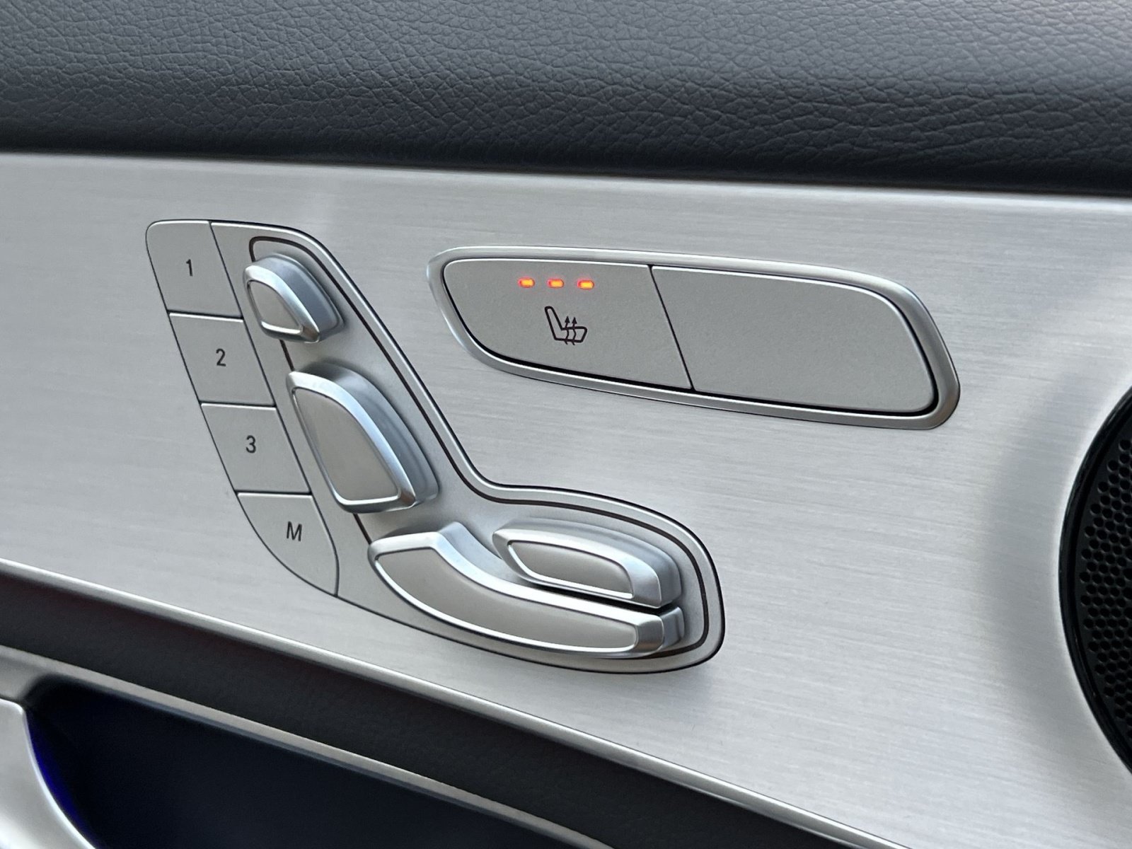 Certified 2022 Mercedes-Benz GLC 300 4MATIC image 41