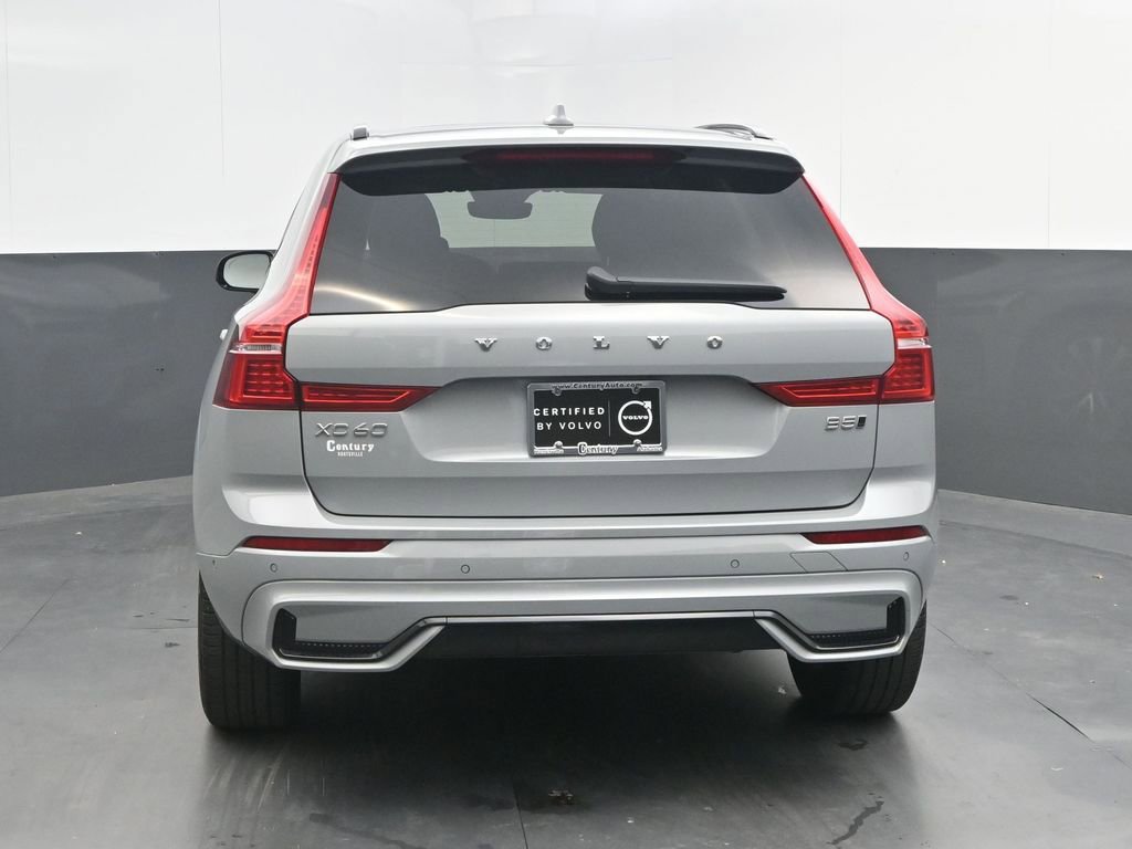 Used 2024 Volvo XC60 B5 Plus AWD/4WD image 6