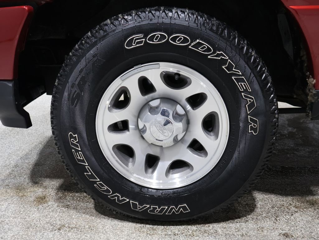 Used 2011 Ford Ranger XLT image 8