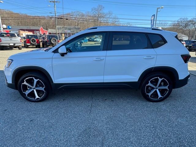 New 2026 Volkswagen Taos SEL AWD/4WD image 8