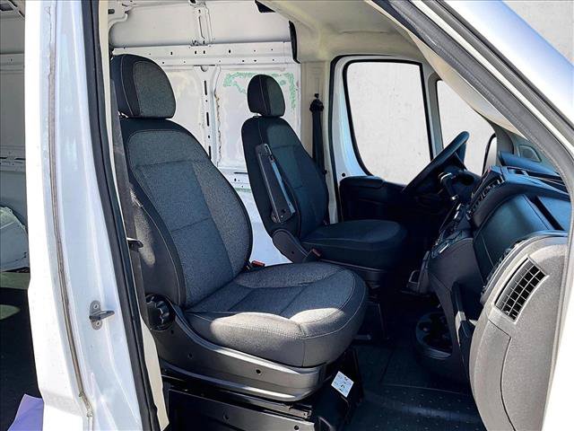 Used 2022 RAM ProMaster 2500 FWD image 9