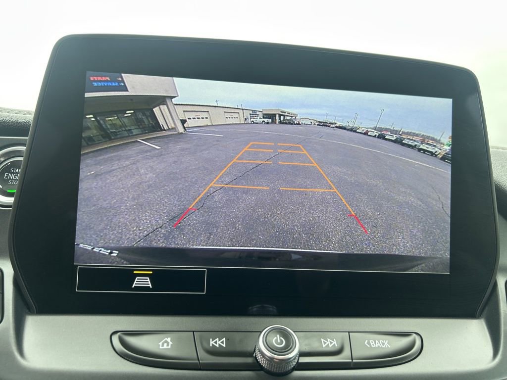 Used 2025 Chevrolet Blazer LT image 23