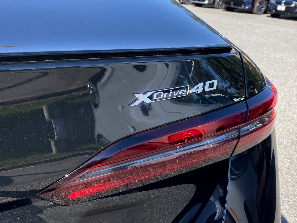 New 2027 BMW i5 xDrive40 w/ M Sport Package AWD/4WD image 7