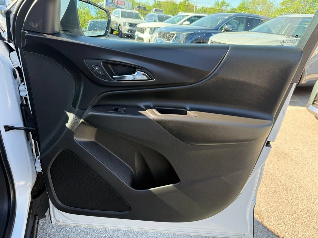 Used 2019 Chevrolet Equinox LT FWD image 17