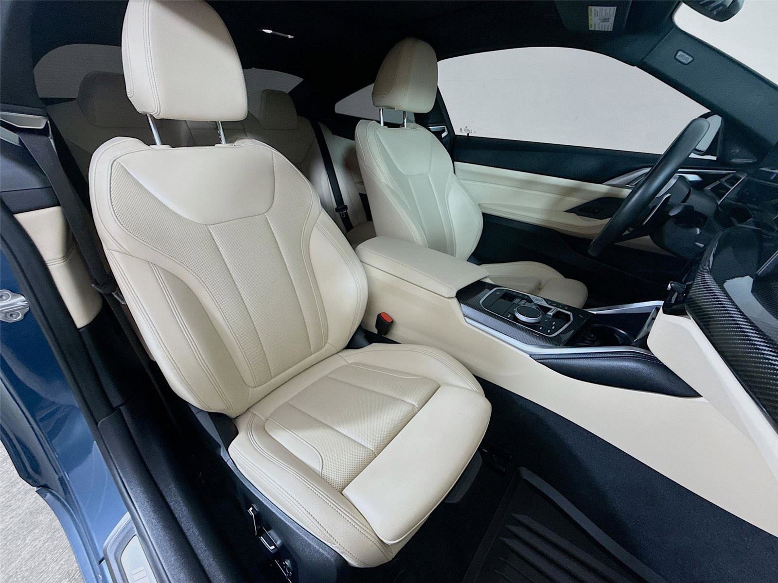 Used 2025 BMW 440i xDrive Coupe w/ Premium Package image 21