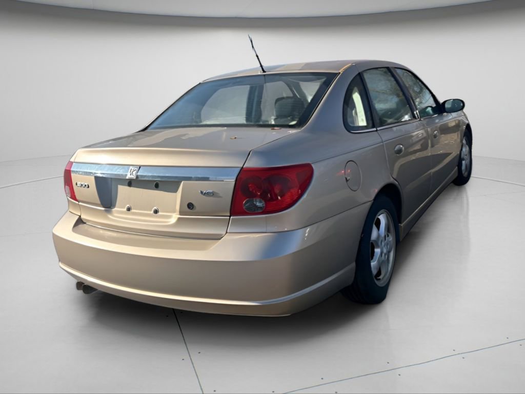 Used 2004 Saturn L-Series L300 image 4