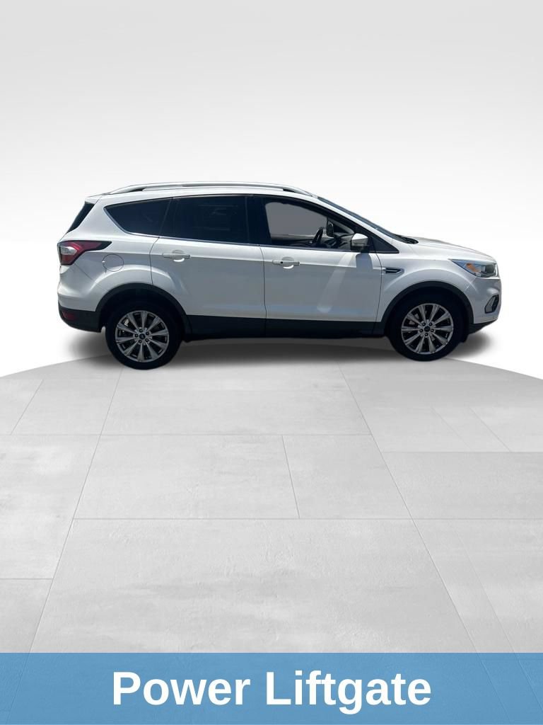 Used 2017 Ford Escape Titanium w/ Equipment Group 301A AWD/4WD image 8