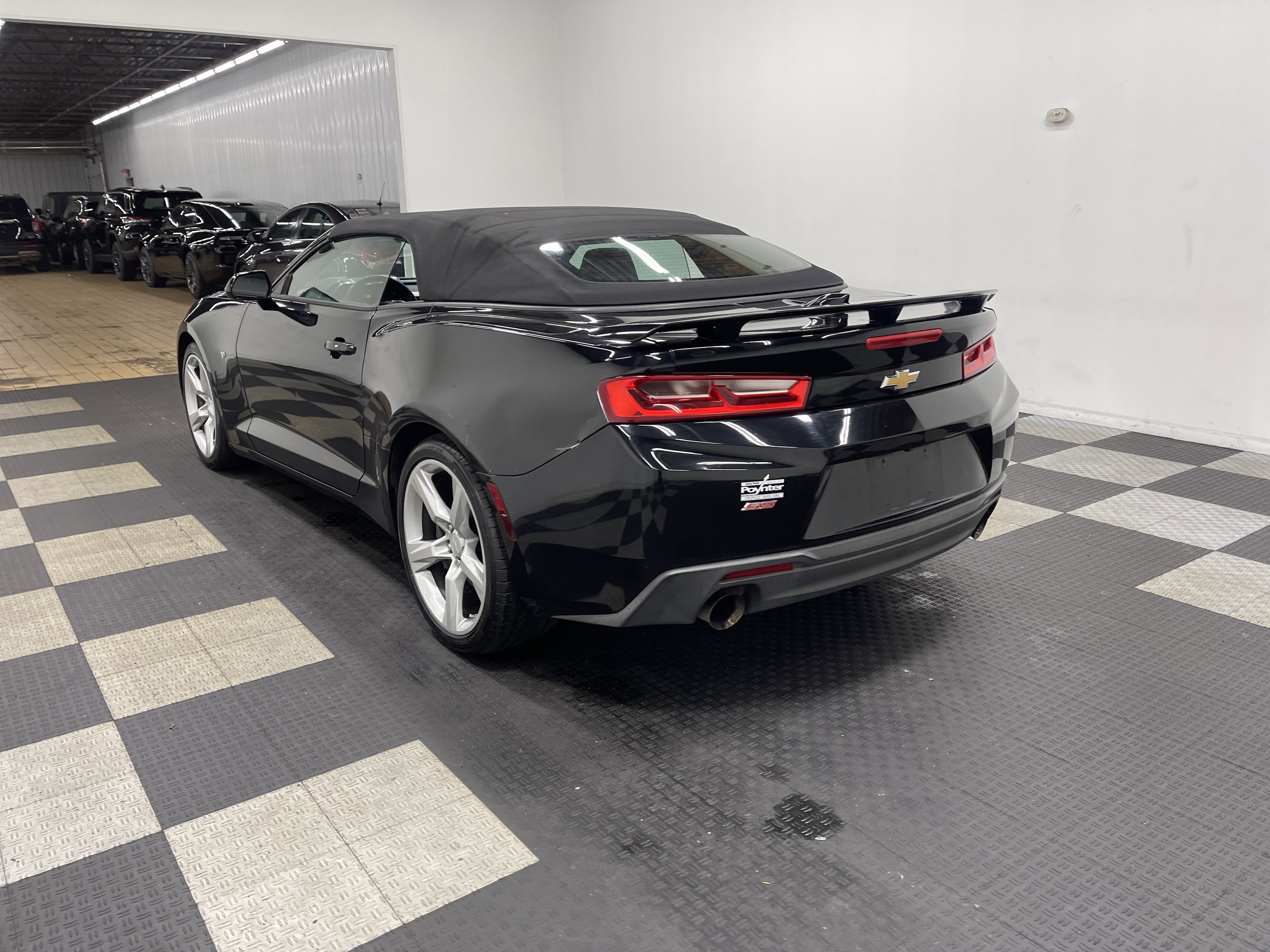 Used 2017 Chevrolet Camaro SS image 2