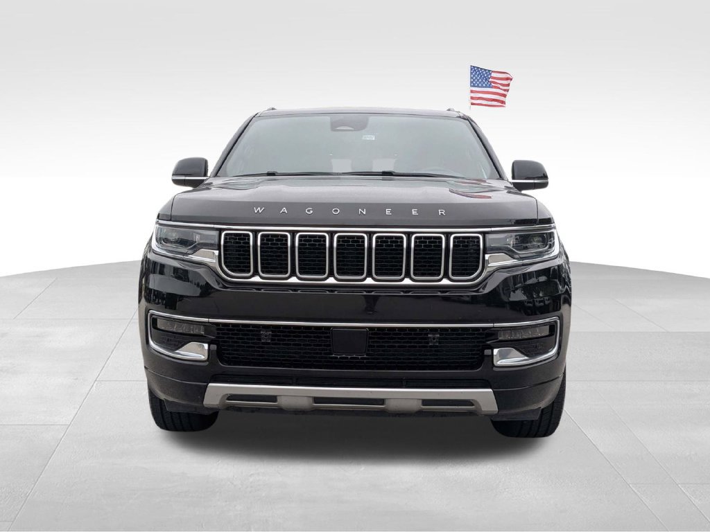 Used 2024 Jeep Wagoneer L Series II w/ Flexible Seating Group AWD/4WD image 8