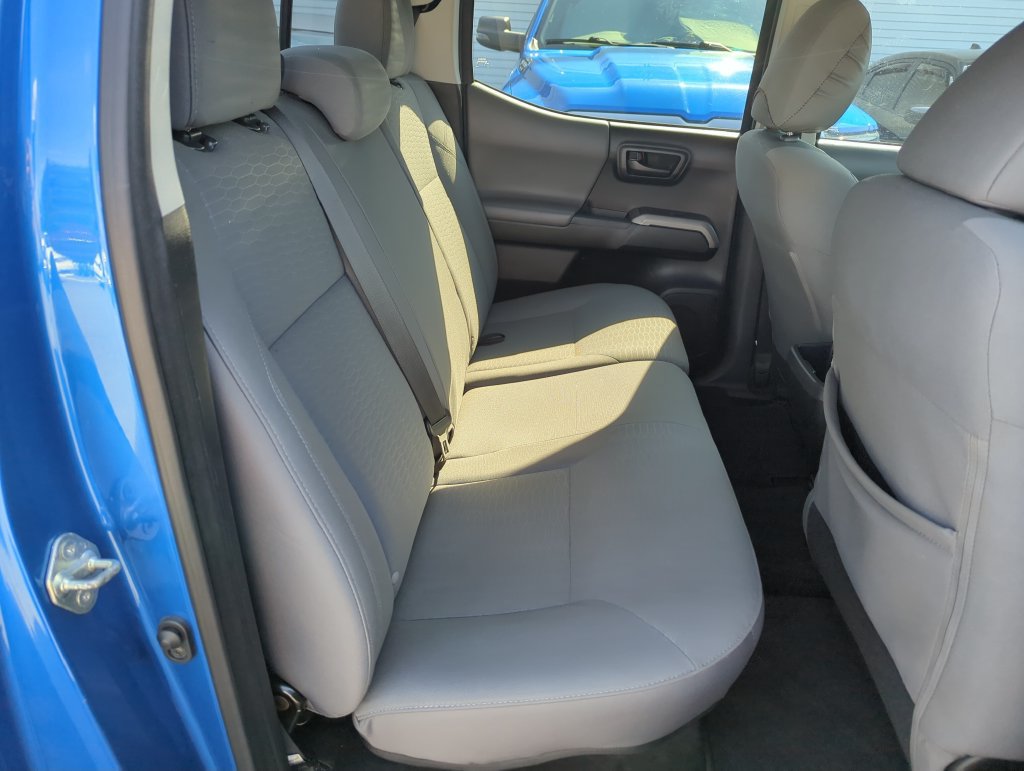 Used 2018 Toyota Tacoma SR5 RWD image 27