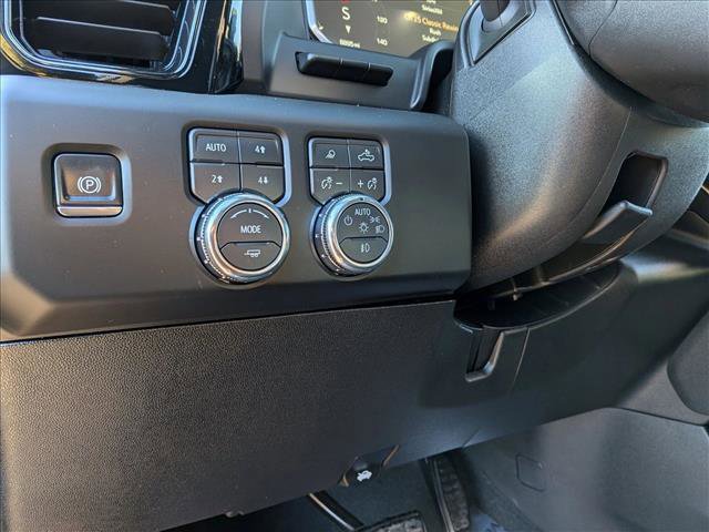 Used 2026 GMC Sierra 2500 AT4 w/ AT4 Premium Plus Package image 17