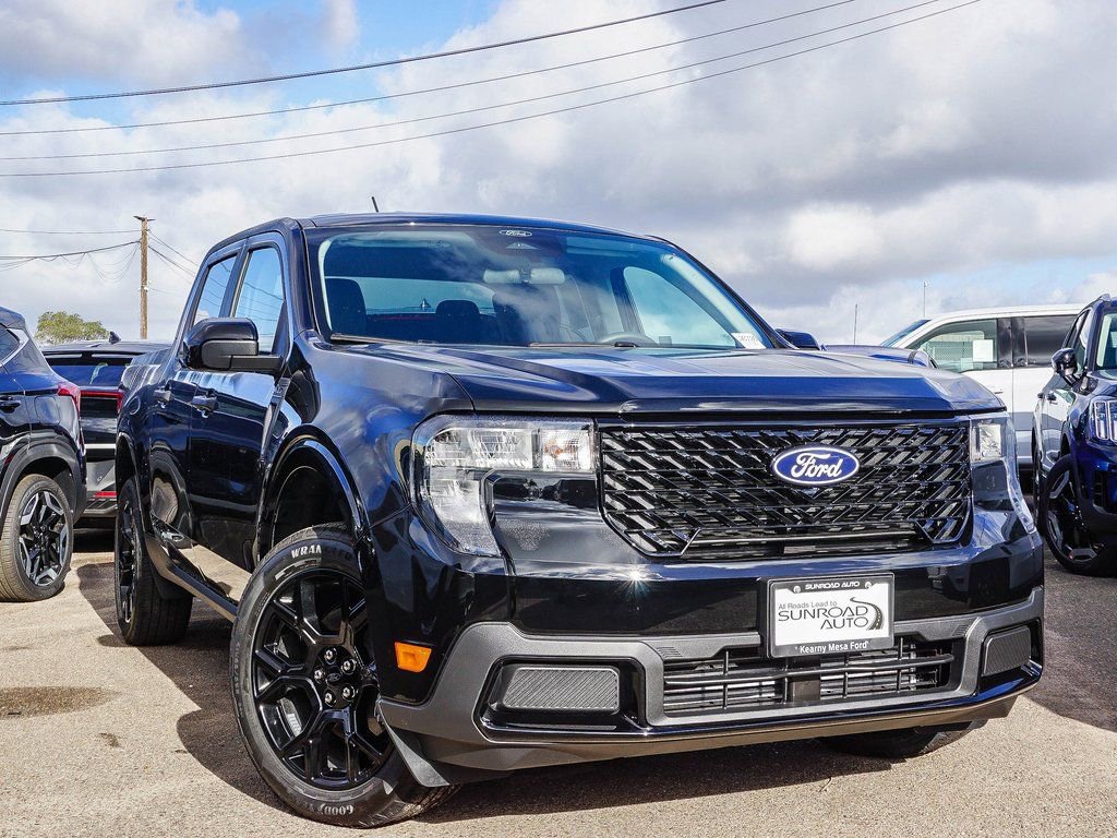 New 2026 Ford Maverick XLT w/ Black Appearance Package