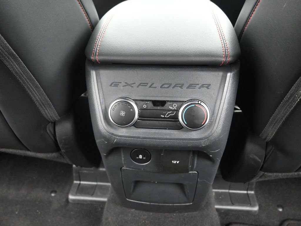 Certified 2025 Ford Explorer ST-Line AWD/4WD image 12