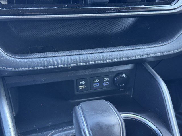 Used 2022 Toyota Highlander LE image 14