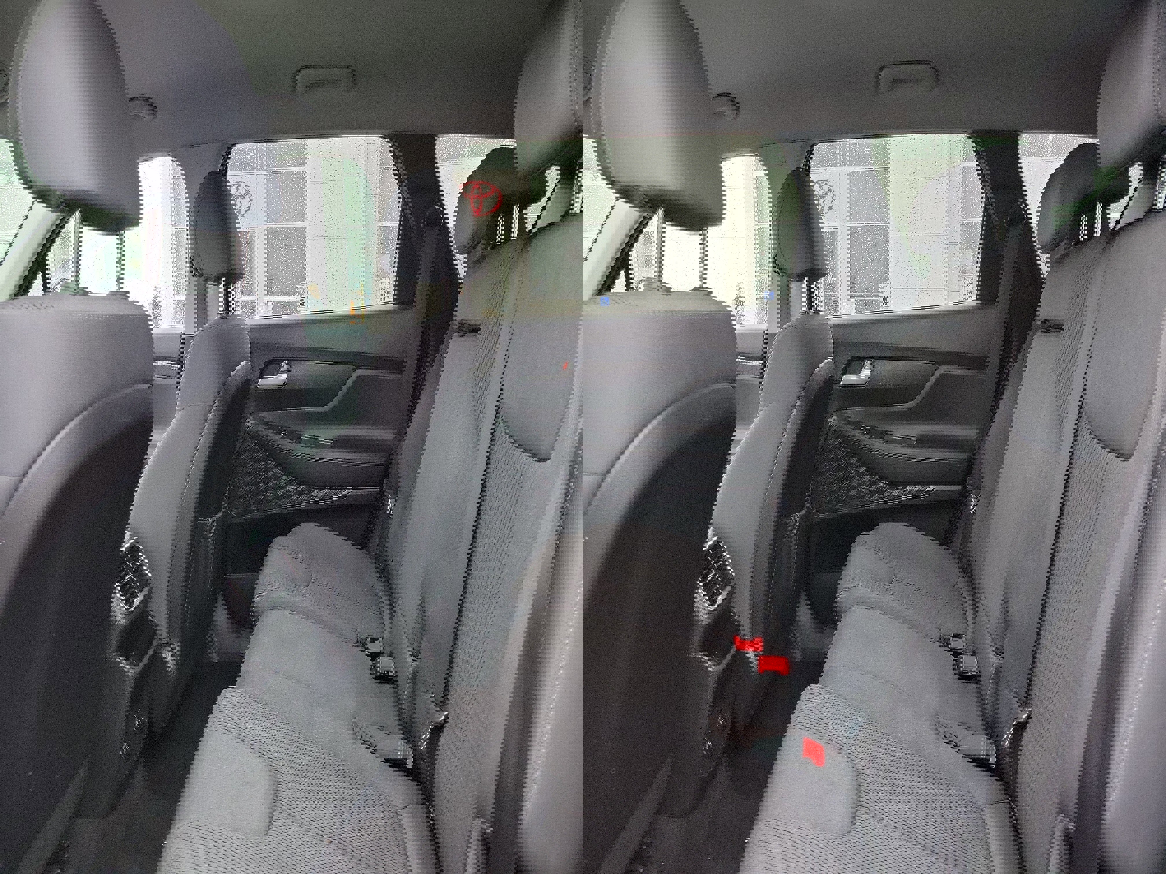 Used 2020 Hyundai Santa Fe SE image 11