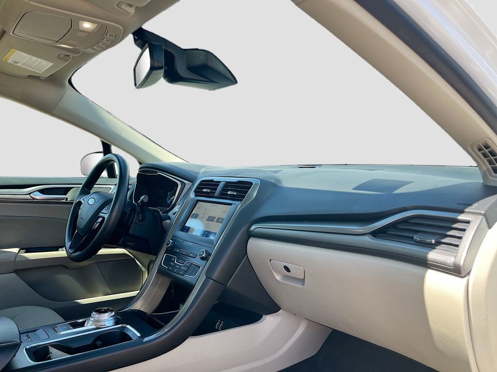Used 2019 Ford Fusion SE FWD image 26