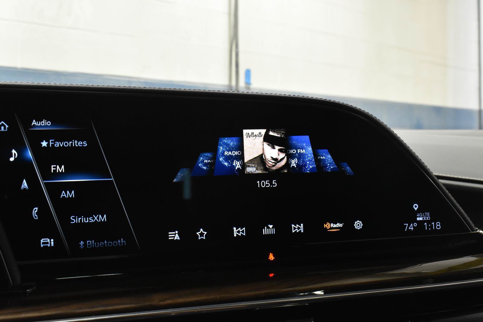 Certified 2023 Cadillac Escalade Premium Luxury Platinum w/ LPO, Floor Liner Package AWD/4WD image 15