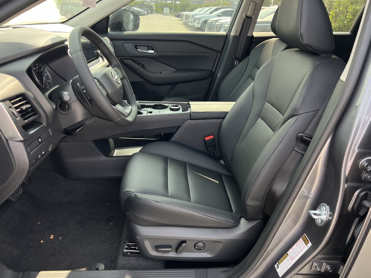 New 2026 Nissan Rogue Dark Armor AWD/4WD image 9