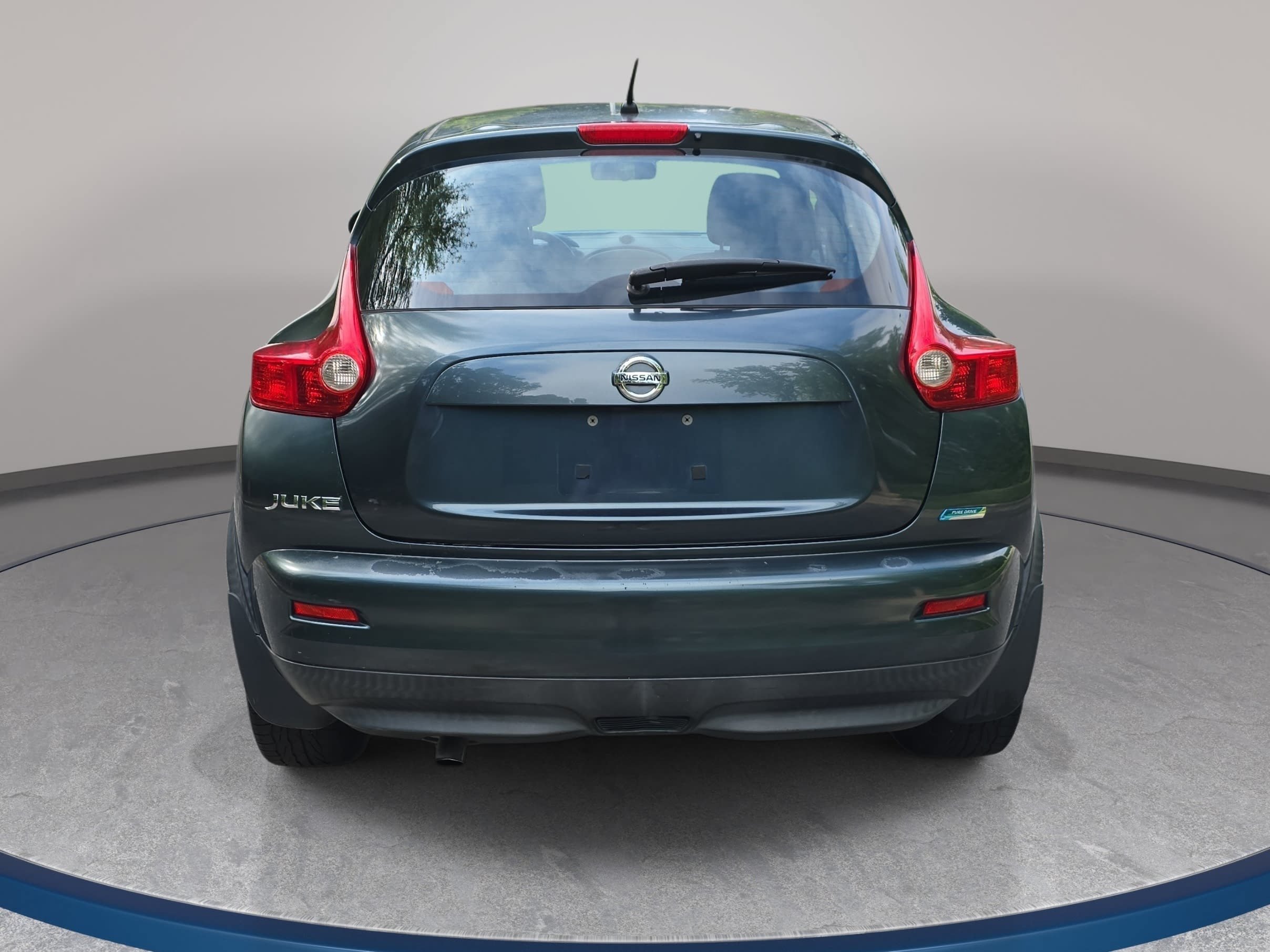 Used 2014 Nissan Juke S FWD image 6