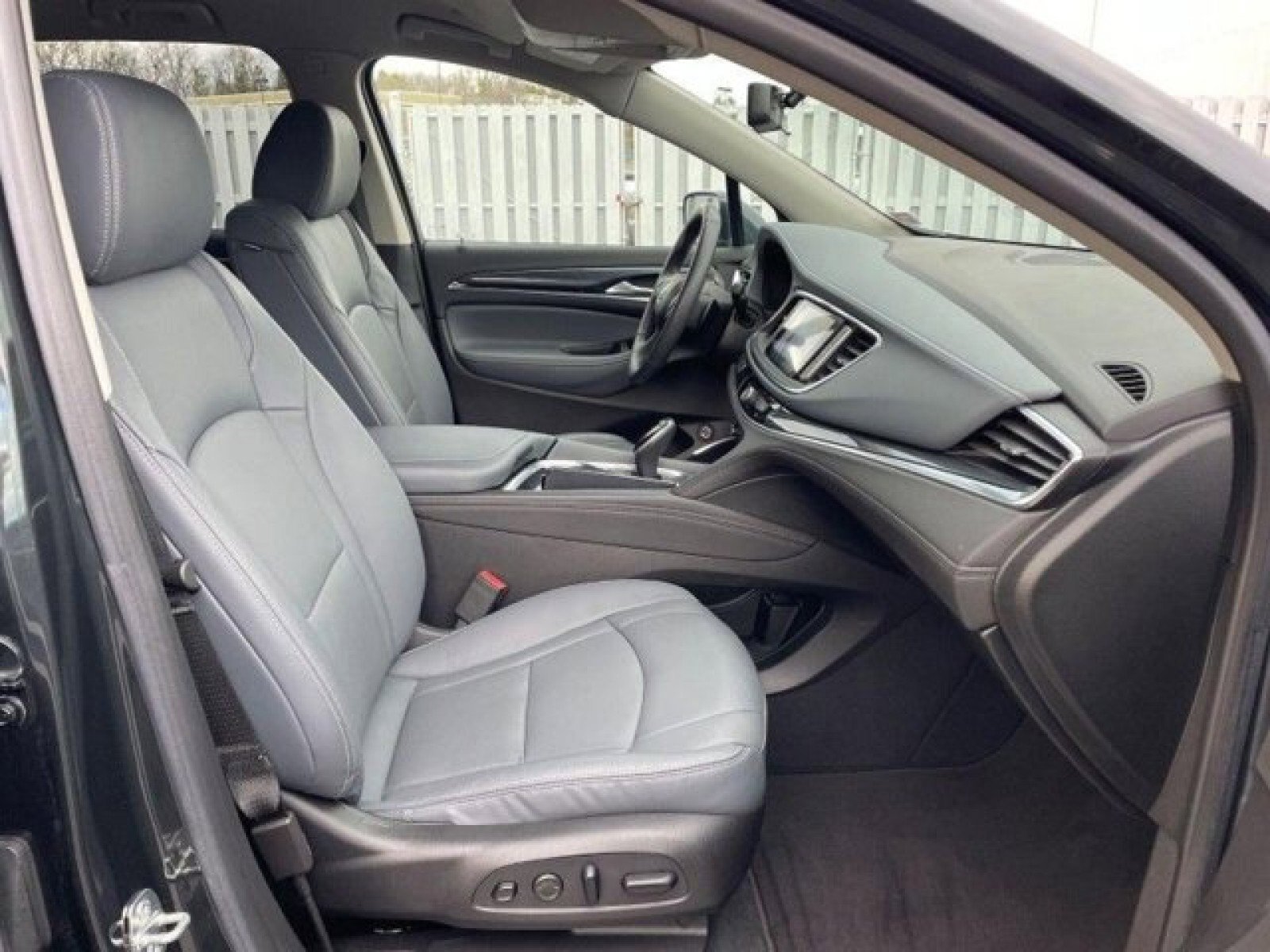 Used 2020 Buick Enclave Premium w/ Surround and Sites Package image 33