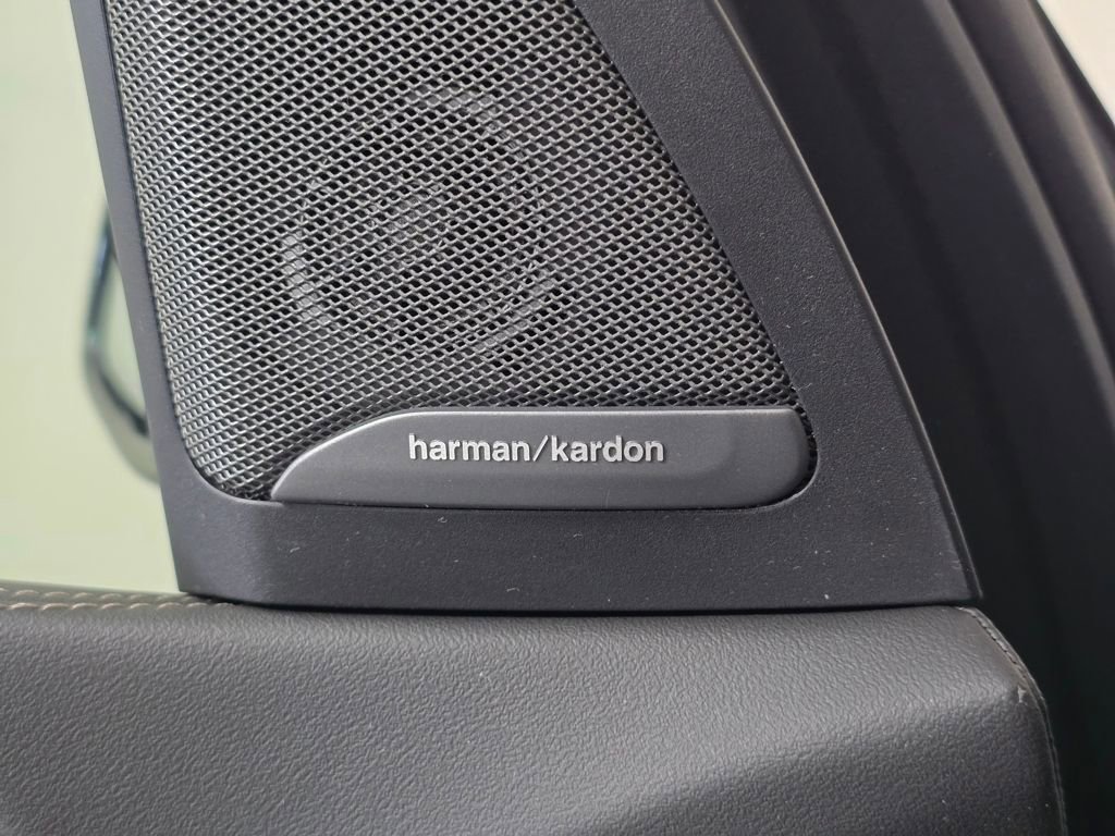 Certified 2025 BMW X5 xDrive40i w/ Executive Package image 15