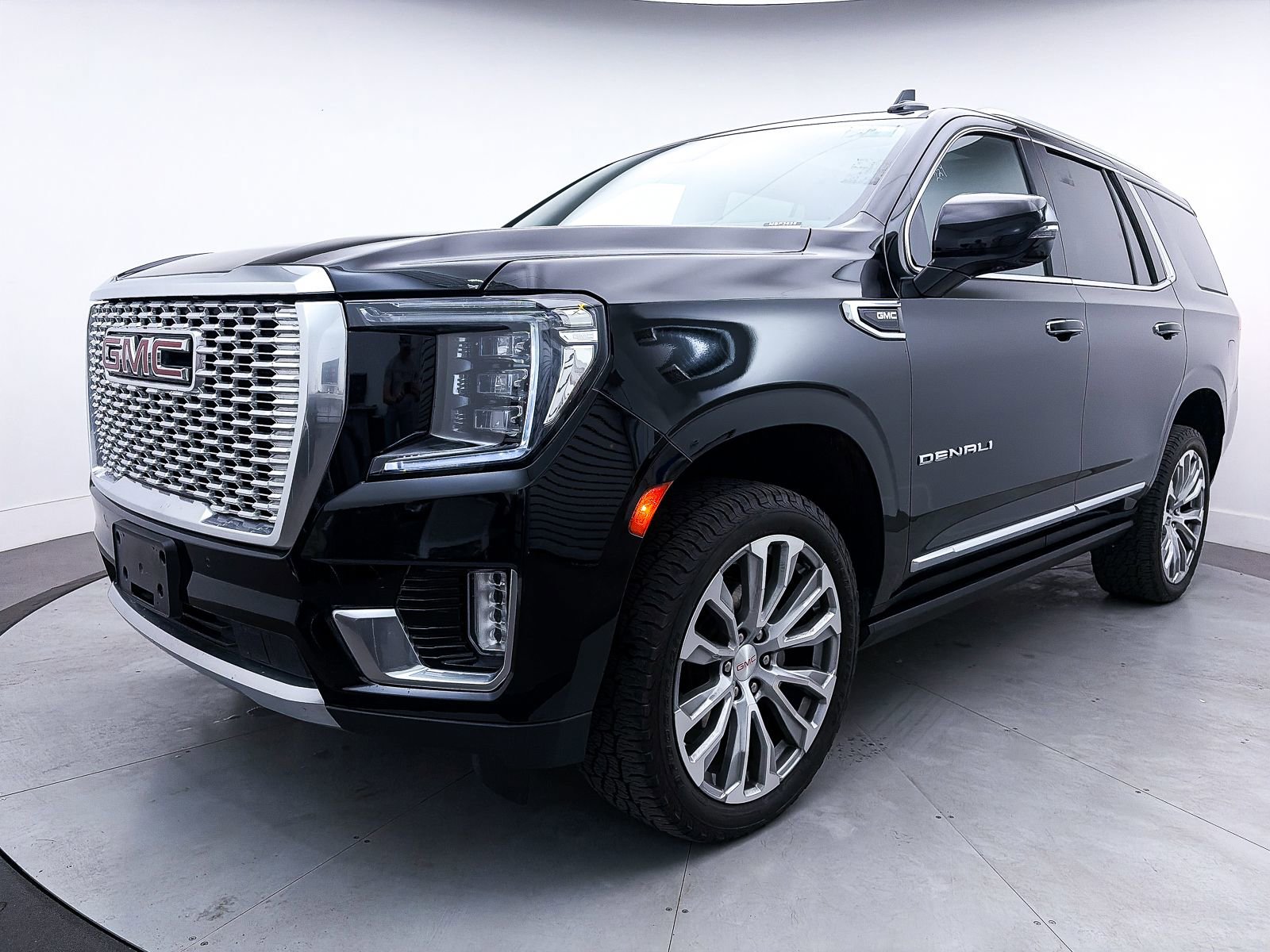 Used 2023 GMC Yukon Denali image 15