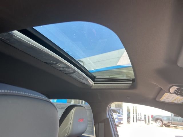 New 2026 Chevrolet Trax RS w/ Sunroof Package FWD image 24