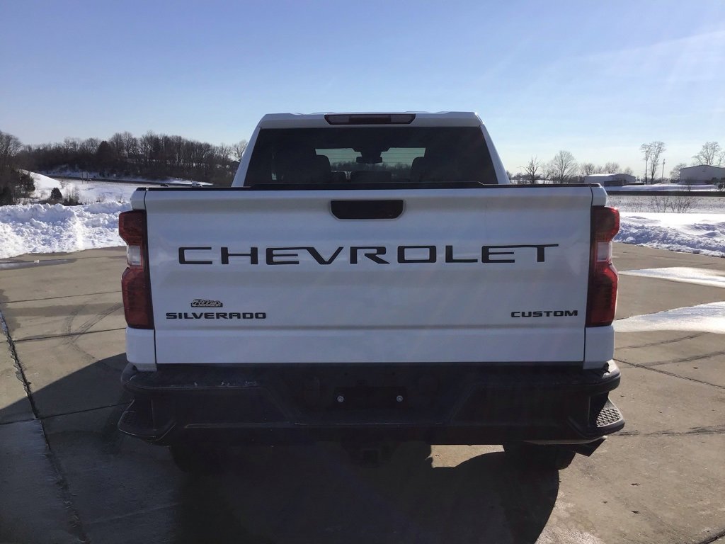 Used 2026 Chevrolet Silverado 1500 Custom Trail Boss w/ Turbomax Blackout Package image 4
