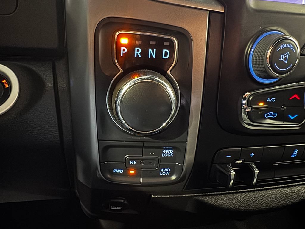Used 2022 RAM 1500 Warlock AWD/4WD image 40