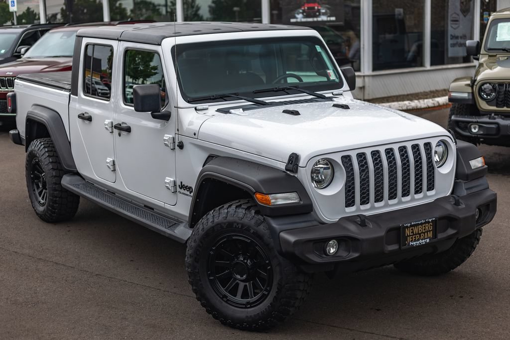 Used 2020 Jeep Gladiator Sport w/ Quick Order Package 24S AWD/4WD image 2